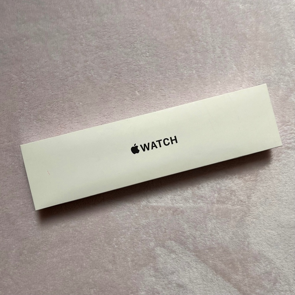 Apple Watch SE Starlight BNIB